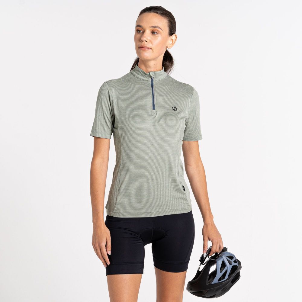 Dare2B Women's Pedal Through It Lightweight Jersey Lilypad Green